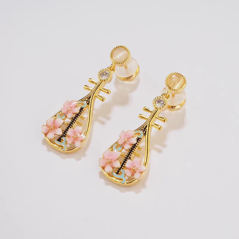 New Chinese-style colored flower pipa earrings, light luxury, niche, simple and individual earrings Application Scenario