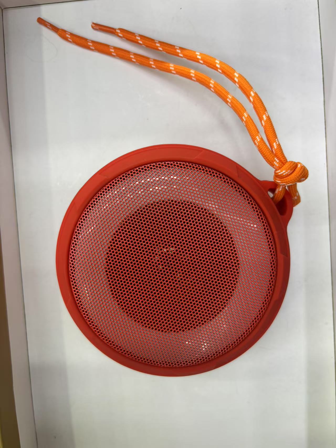 جهاز صوت متنقل من طراز البلوتوث في الهواء الطلق Specification image