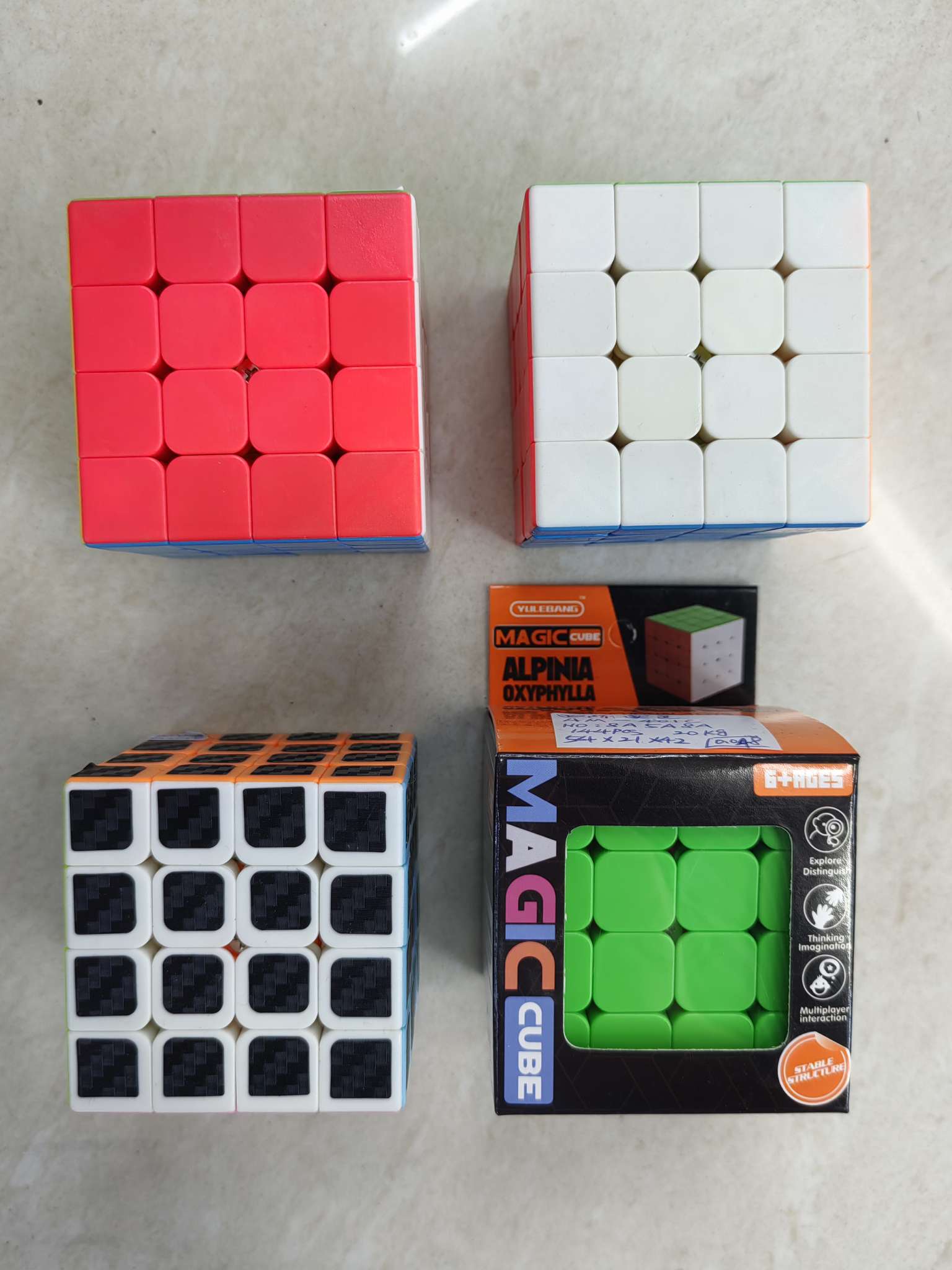 益智科教玩具，智力魔方，四阶魔方，钥匙扣，儿童益智魔方玩具