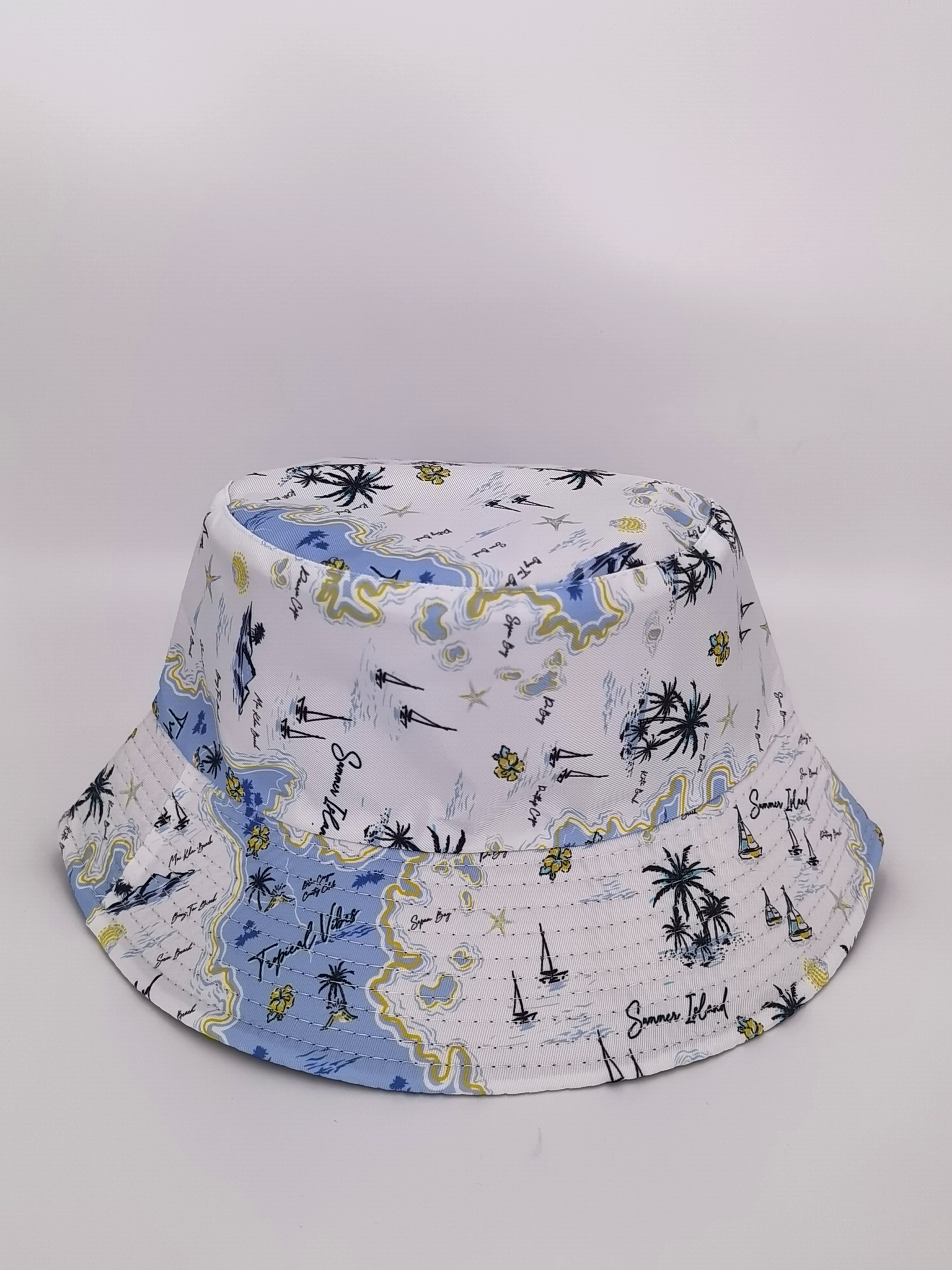 In spring and summer, all kinds of double-sided fisherman hats are popular in Europe and America. They are fashionable and versatile for both men and women, suitable for outdoor sun protection and shade, cool and portable, and for adults details Picture