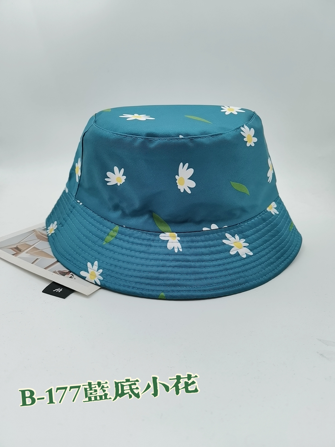 Spring and summer cross-border bestsellers from Europe and America: A wide variety of double-sided fisherman hats for both men and women, fashionable and versatile, outdoor sun protection and shade, cool and portable hats, hats for adults Application Scenario