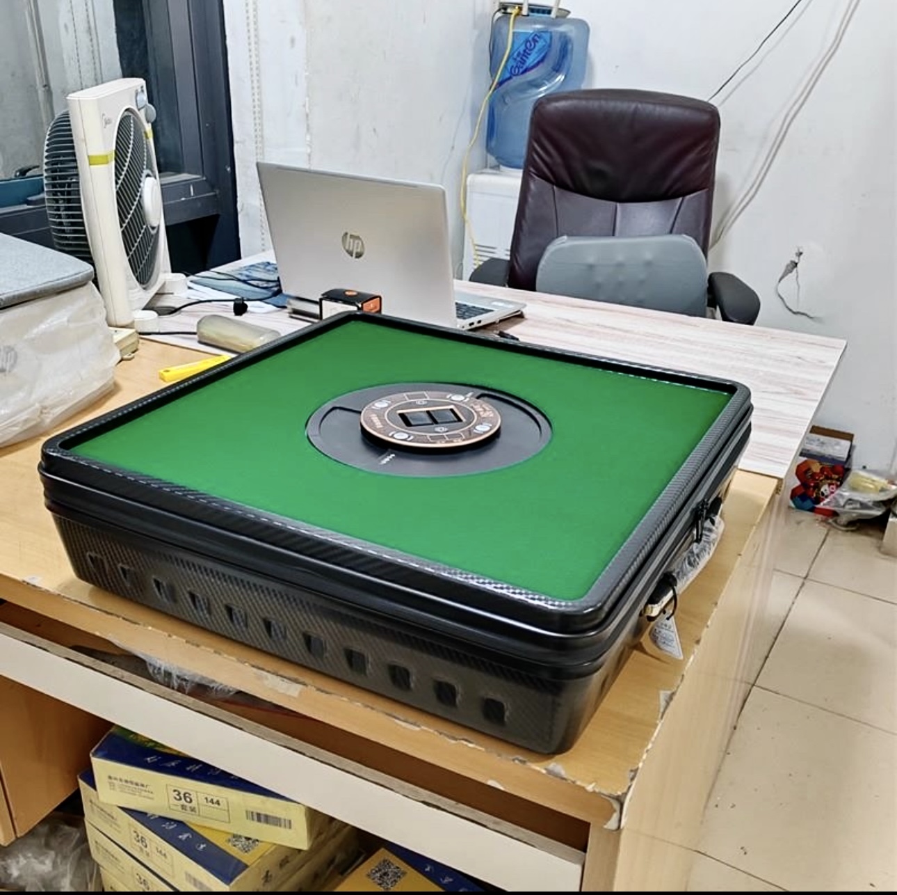 New creative fully automatic mahjong machine, mini mahjong machine, home outdoor mahjong card anti-cheating, leisure one-piece mahjong card distribution machine manufacturer supplies Specification image