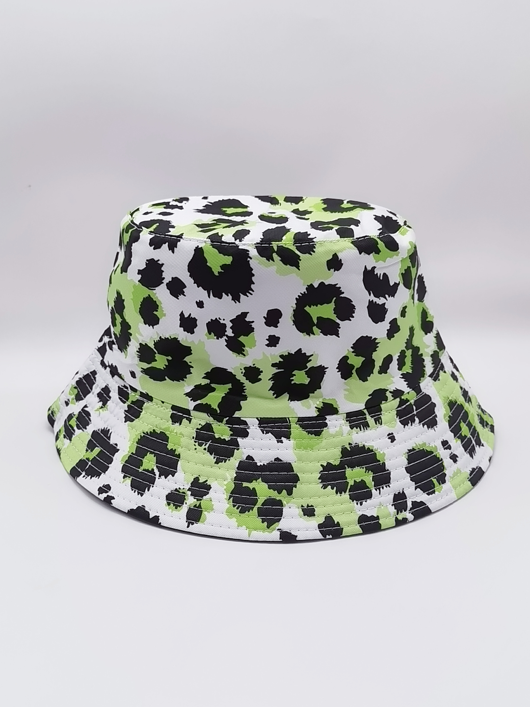 Spring and summer cross-border bestsellers: Leopard print gradient double-sided fisherman hats for both men and women, fashionable and versatile outdoor sun protection, cool and portable hats for adults Item Picture