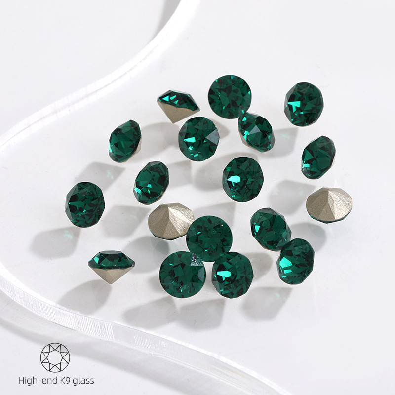 Factory direct sales of cross-border new products, pointed-bottom diamond water diamond nail art diamond accessories, multi-faceted round pointed-bottom diamond nail art jewelry details Picture