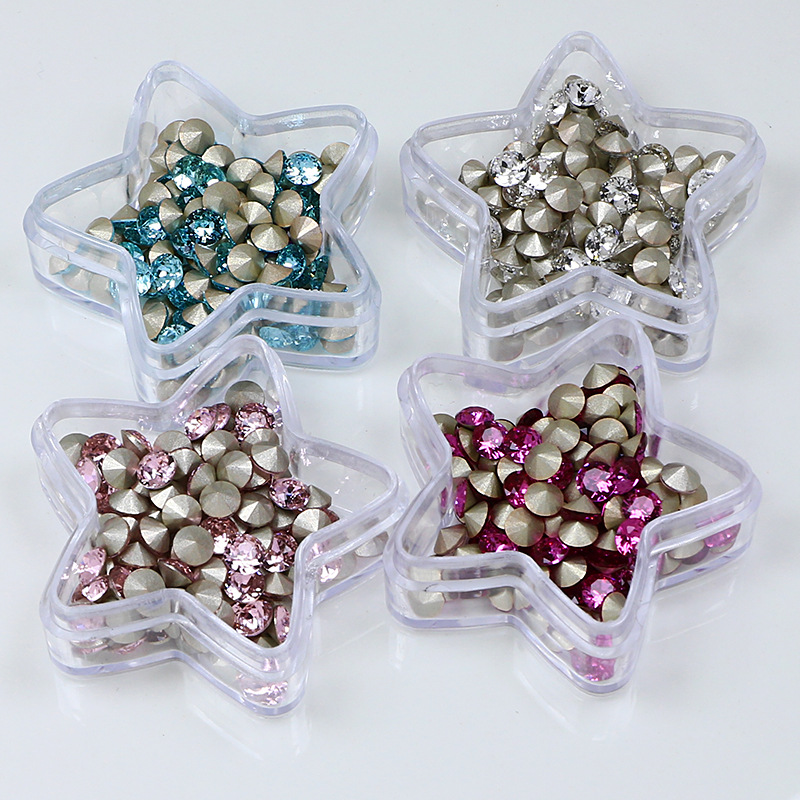 Factory direct sales of 4mm color trendy round water diamonds, K9 pointed-bottom glass diamonds, DIY jewelry accessories, super shiny nail art diamond accessories Application Scenario