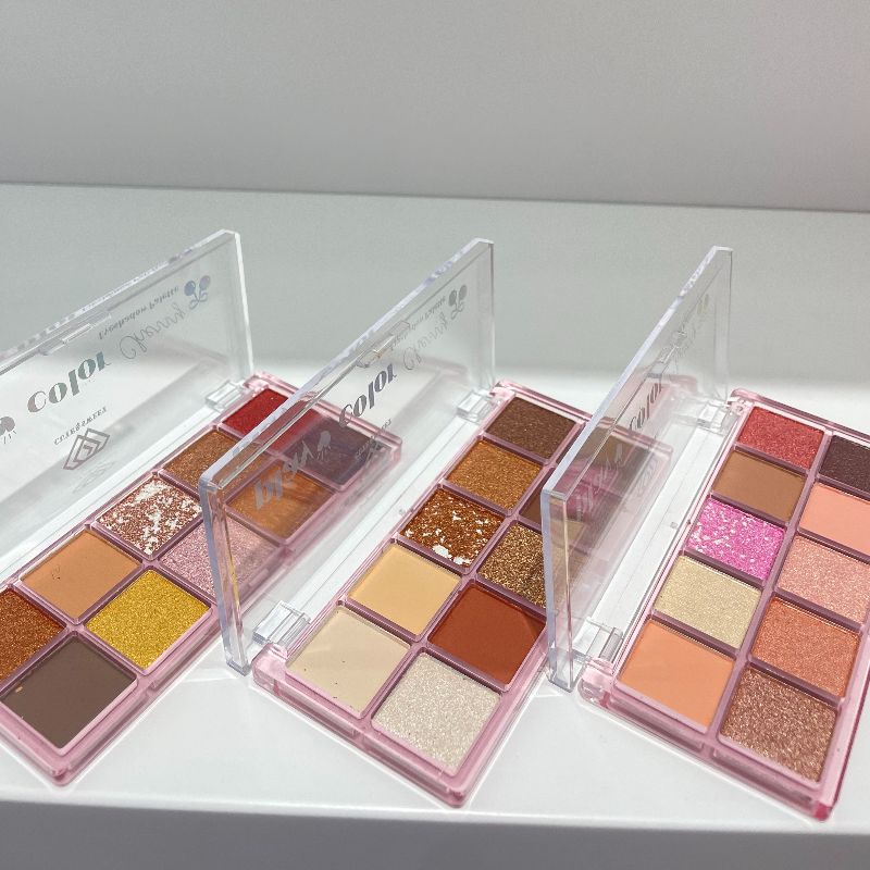 eyeshadow multi-color eyeshadow palette, 10-color eyeshadow palette, three color series, different colors, different makeup looks, versatile makeup looks