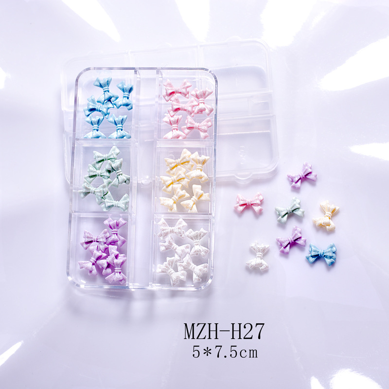 Factory direct sales, popular and trendy nail art butterfly accessories, long box set, crooked heart cartoon bear nail art accessories, mixed set, flat diamond Christmas bow pic 4