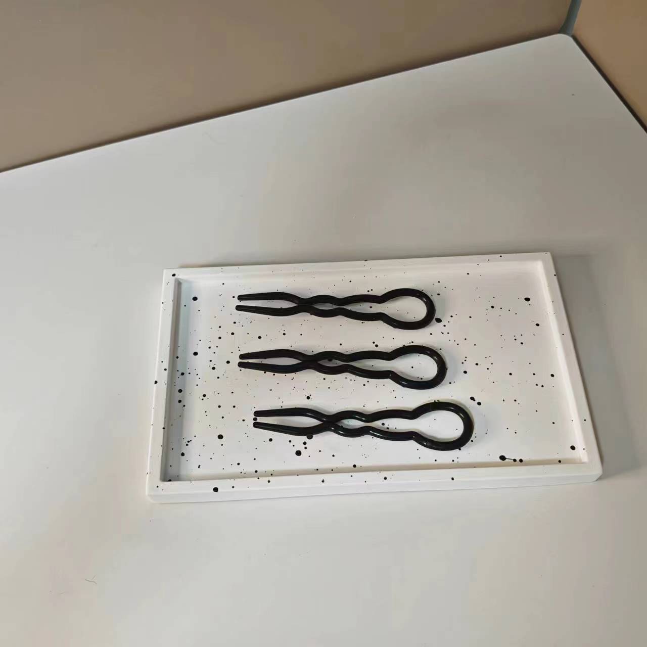 拉发器/儿童盘发器四件套/电话线头绳/儿童饰品韩国/电话线发圈头绳白底实物图