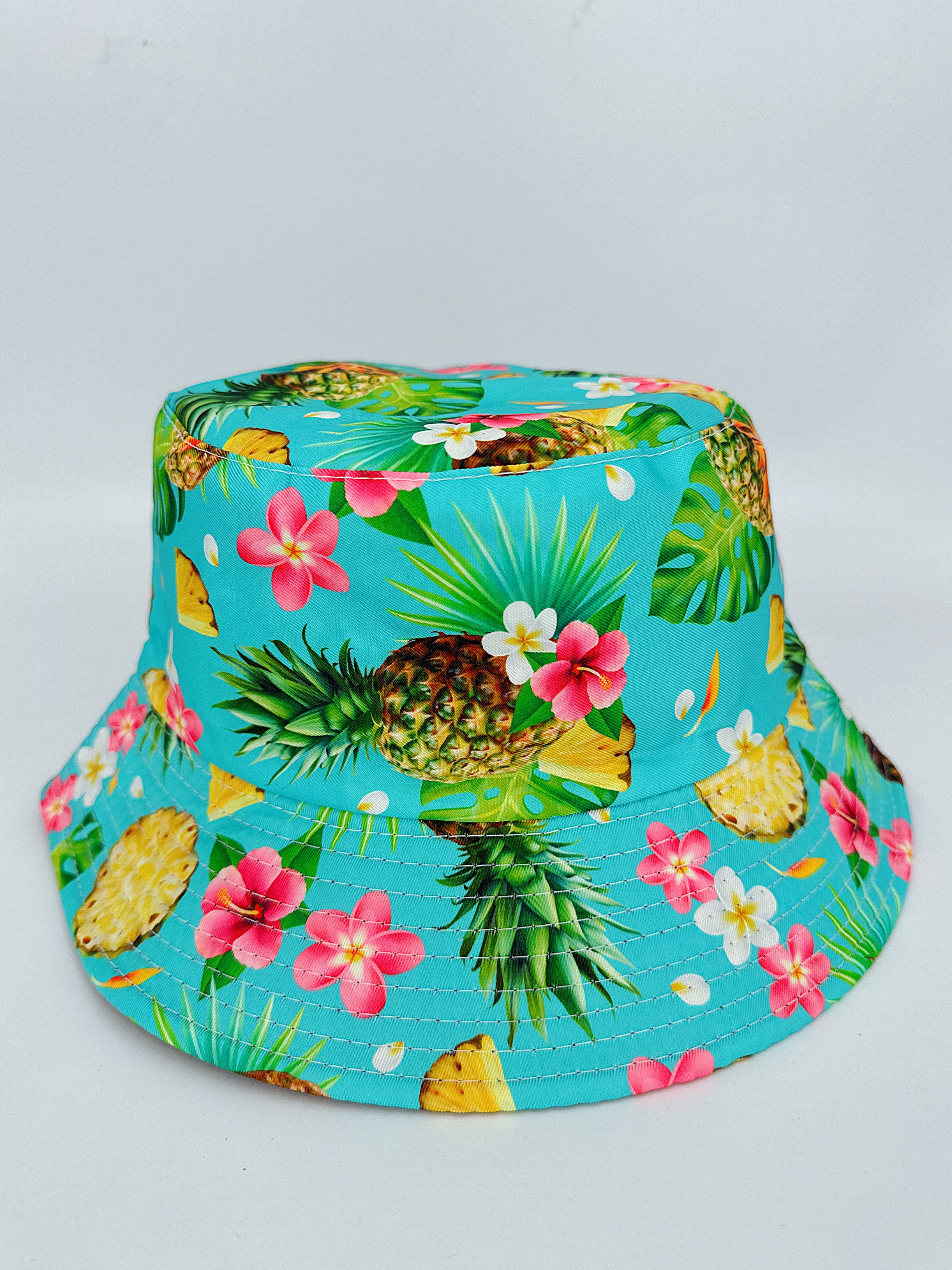 Spring and summer new fruit pineapple tropical seaside style, double-sided fisherman's hat for both men and women, fashionable and versatile, outdoor sun protection, cool and portable hat, adult style details Picture
