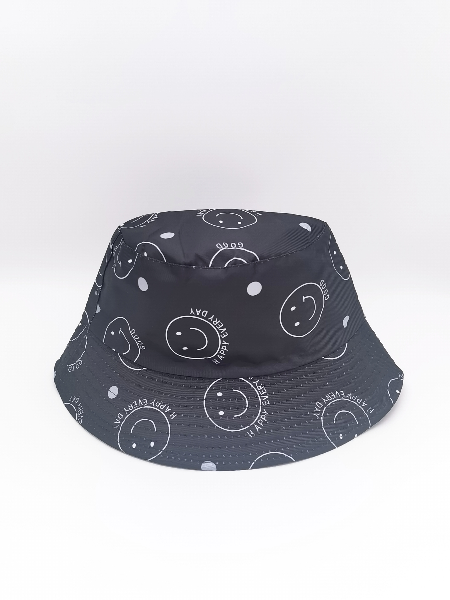 In spring and summer, all kinds of smiling faces, double-sided fisherman hats for both men and women, fashionable and versatile, outdoor sun protection and shade, cool and portable hats, adult style Item Picture