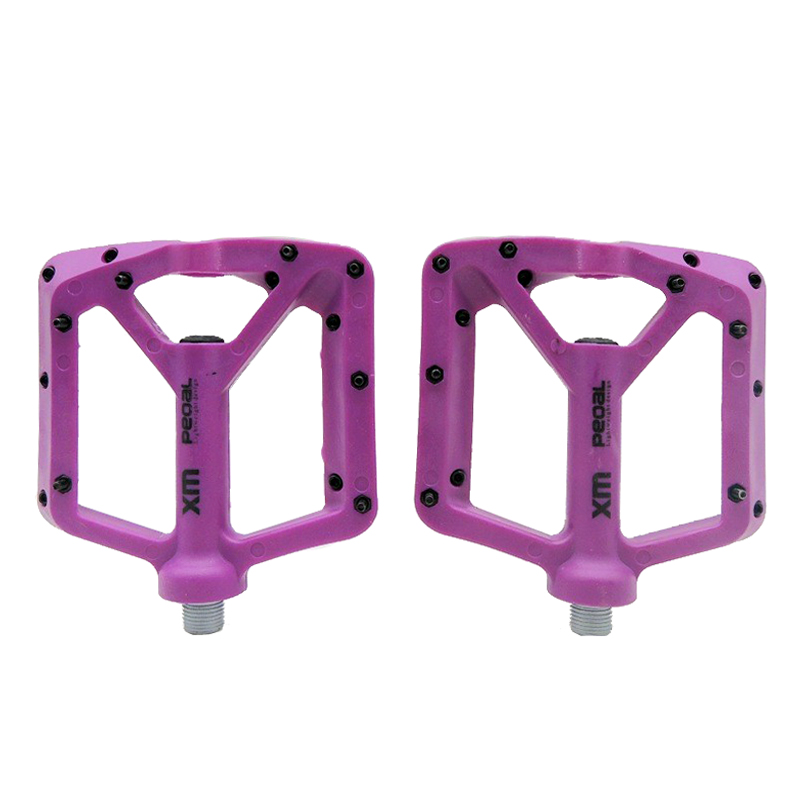 NL32 nylon bicycle pedals, plastic pedals, mountain bike pedals with nails, anti-slip nylon fiber bicycle pedals Application Scenario