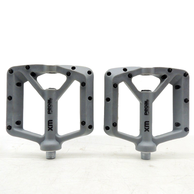 NL32 nylon bicycle pedals, plastic pedals, mountain bike pedals with nails, anti-slip nylon fiber bicycle pedals pic 4