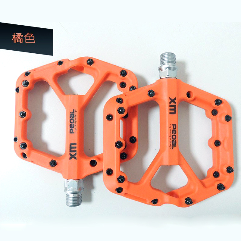NL18 nylon bicycle pedals, plastic pedals, mountain bike pedals with nails, anti-slip nylon fiber bicycle pedals details Picture