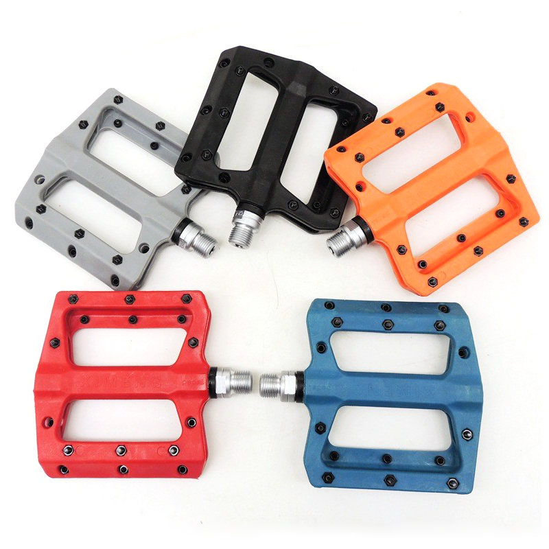 NL01 Nylon bicycle pedals, plastic pedals, mountain bike pedals with nails, anti-slip, nylon fiber bicycle pedals details Picture