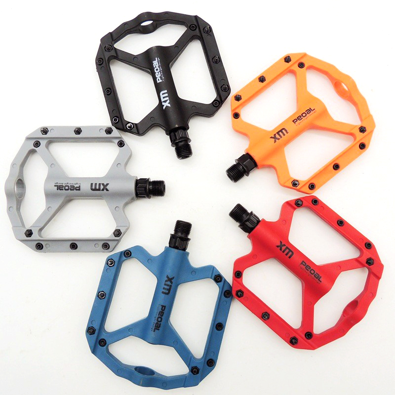 NL02 Nylon bicycle pedals, plastic pedals, mountain bike pedals with nails, anti-slip, nylon fiber bicycle pedals details Picture