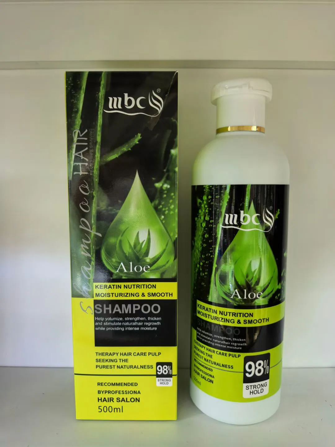 Aloe shampoo is a nourishing and moisturizing hair care shampoo detail image 3
