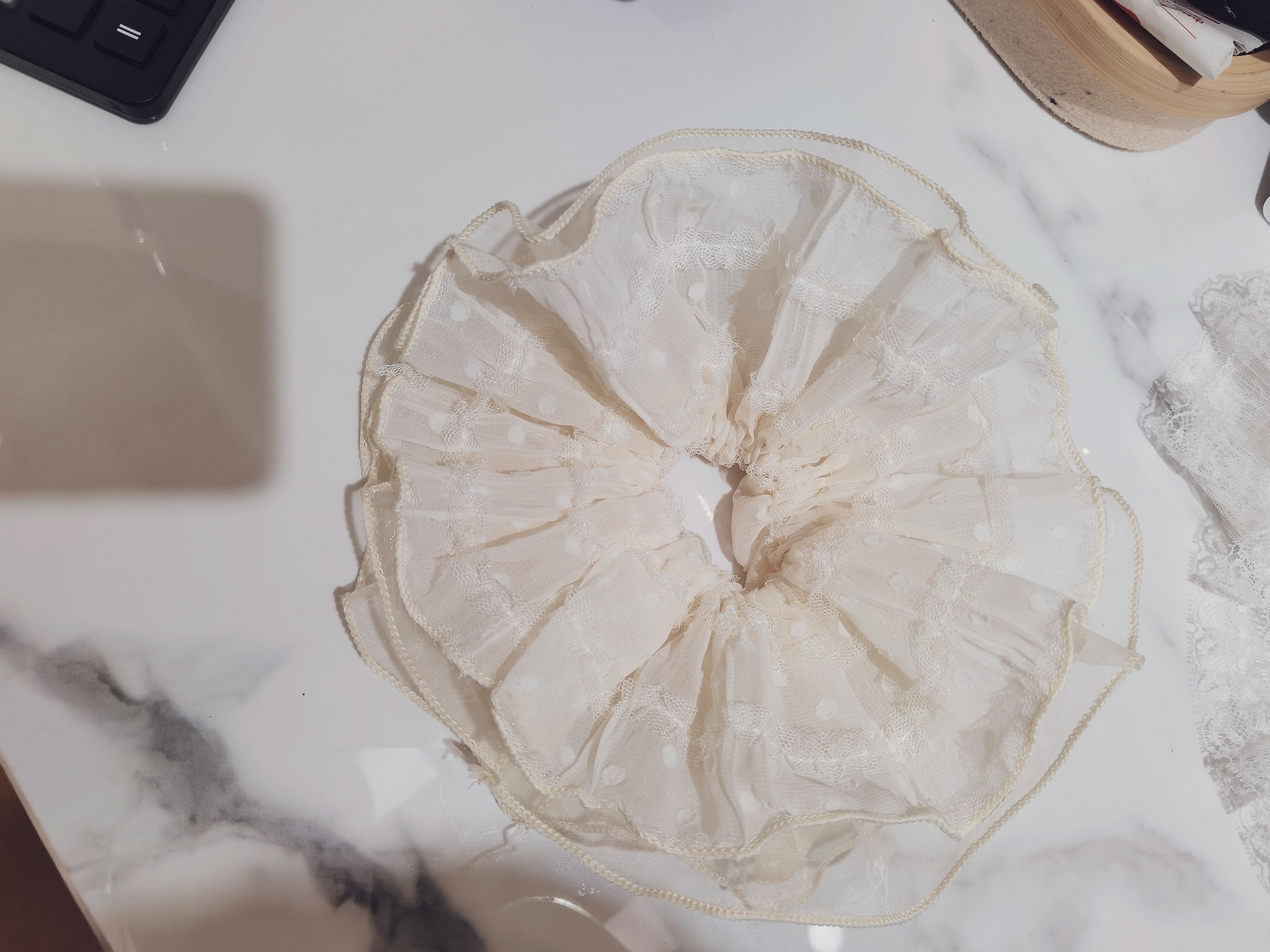 饰品/发圈/大肠发圈/头绳/皮筋白底实物图