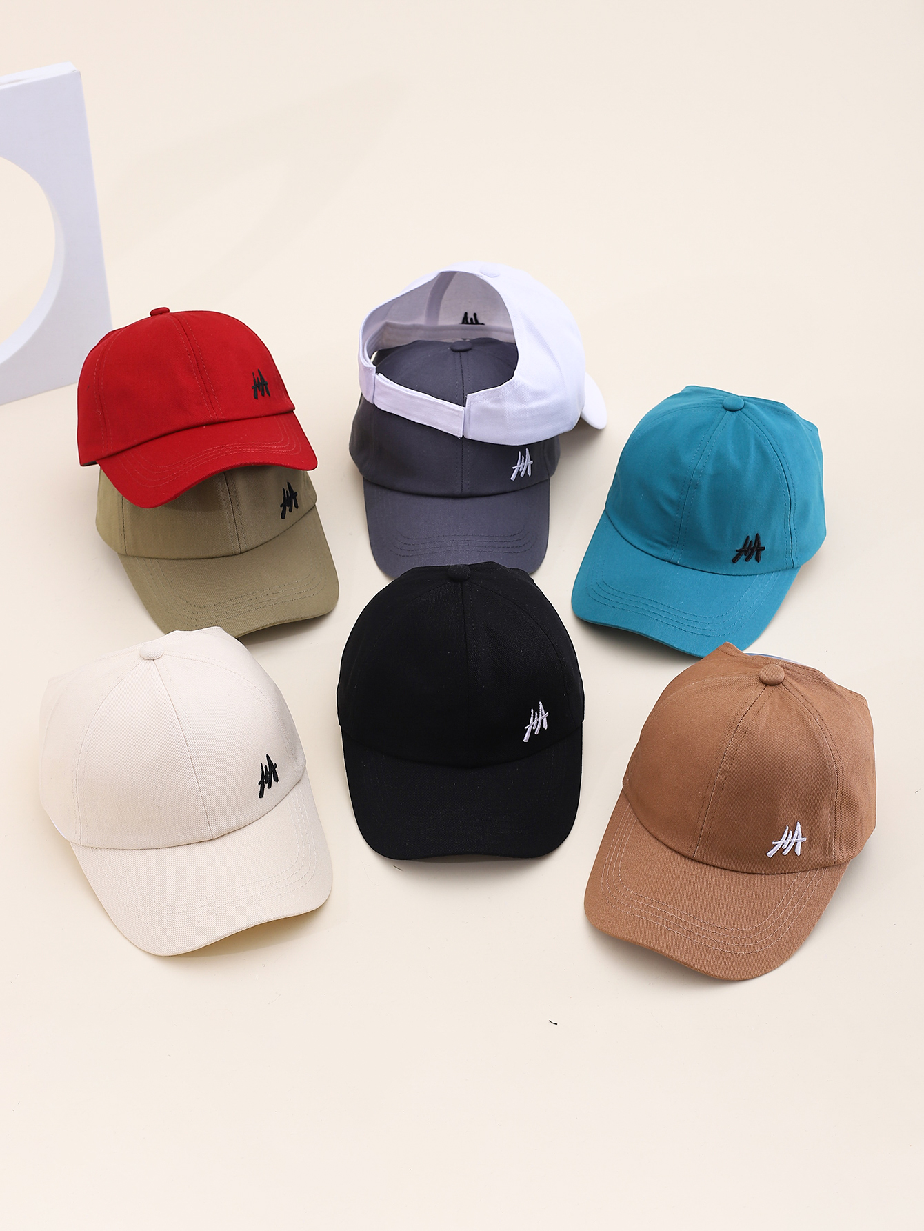 Spring and summer Korean letter-embroidered duck tongue baseball caps in eight colors, can be tied in a high ponytail, outdoor sun protection open-top sun hat, parent-child style, adjustable caps for adults and children full figure
