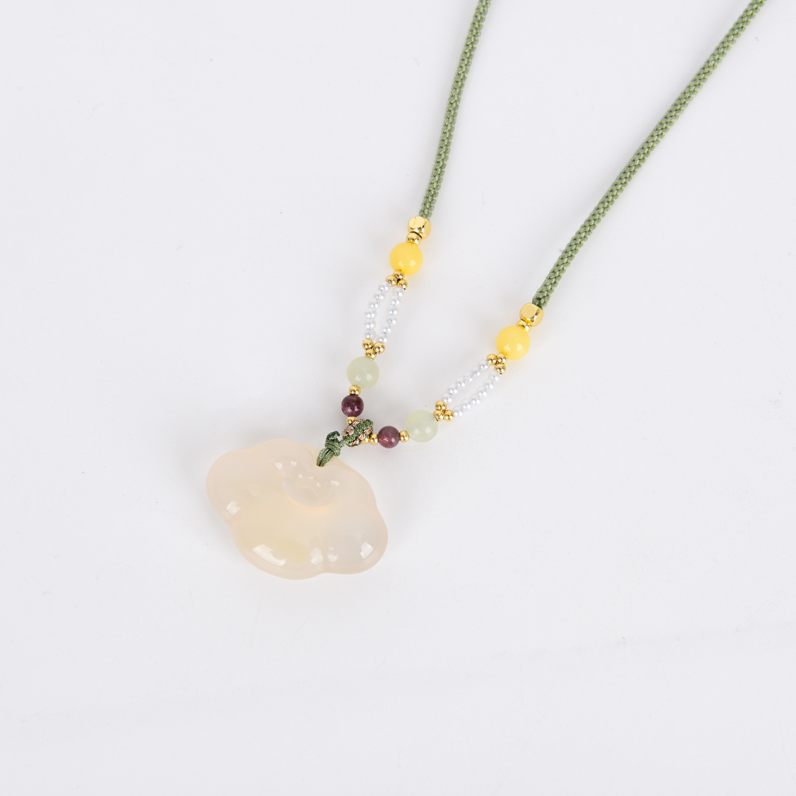 Natural jade New Chinese-style auspicious Cloud Ruyi lock pendant necklace women's high-end light luxury niche jewelry jade pendant wholesale details Picture