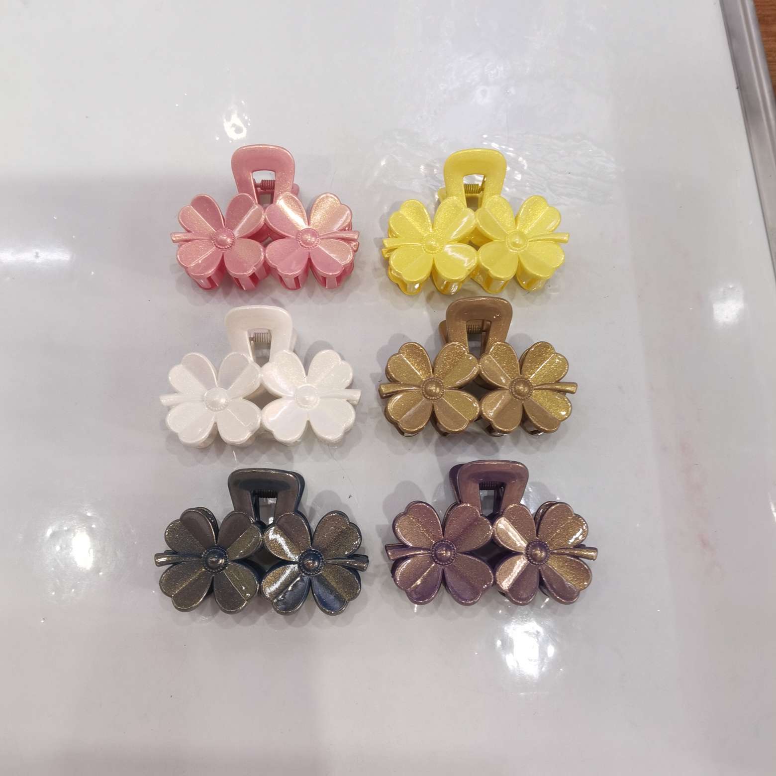 11公分珠光橡皮6色塑料抓夹发夹网红爆款鸡蛋花