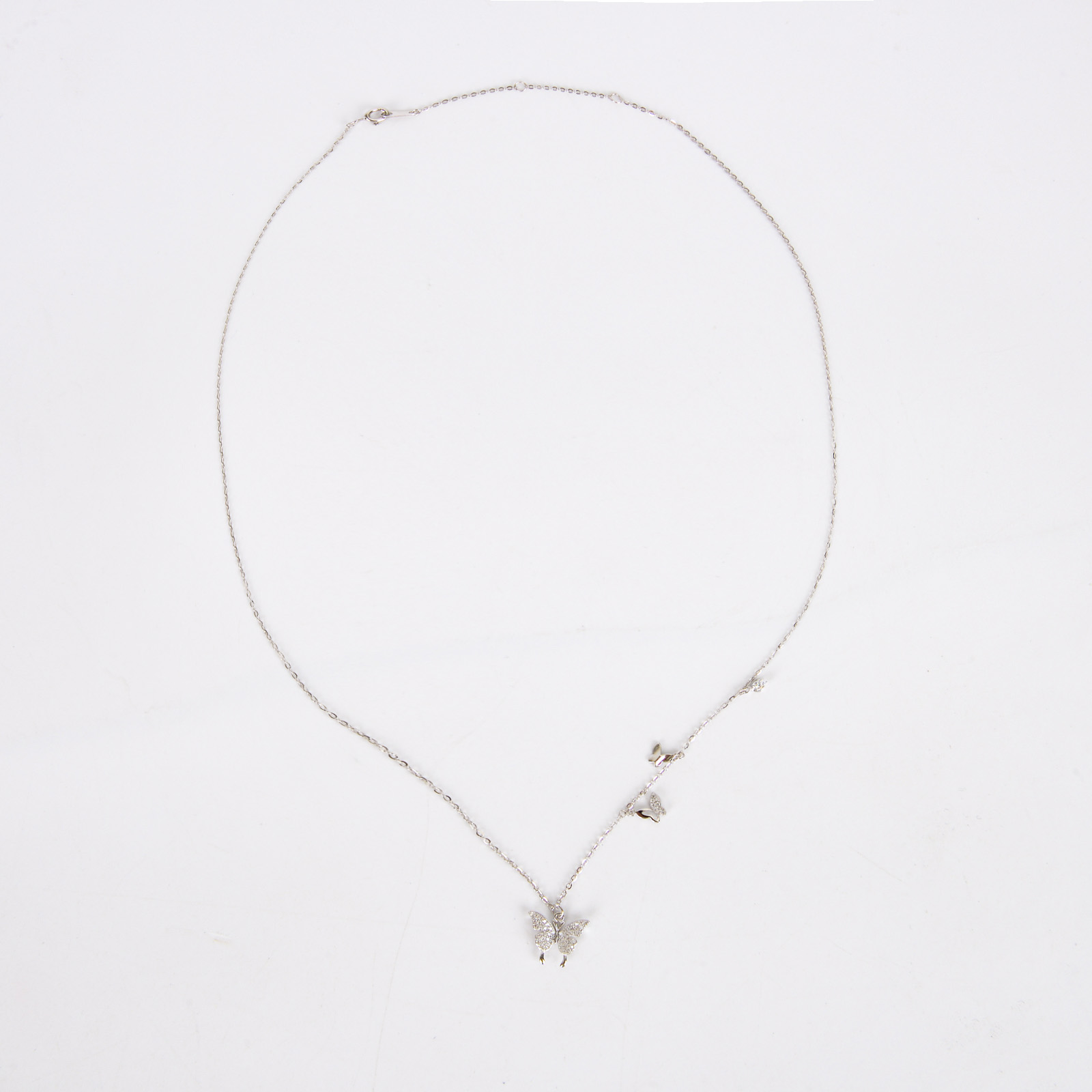 S999 pure silver butterfly necklace, a new and niche design pendant with a light luxury and high-end feel for autumn and winter, a popular collarbone chain Specification image