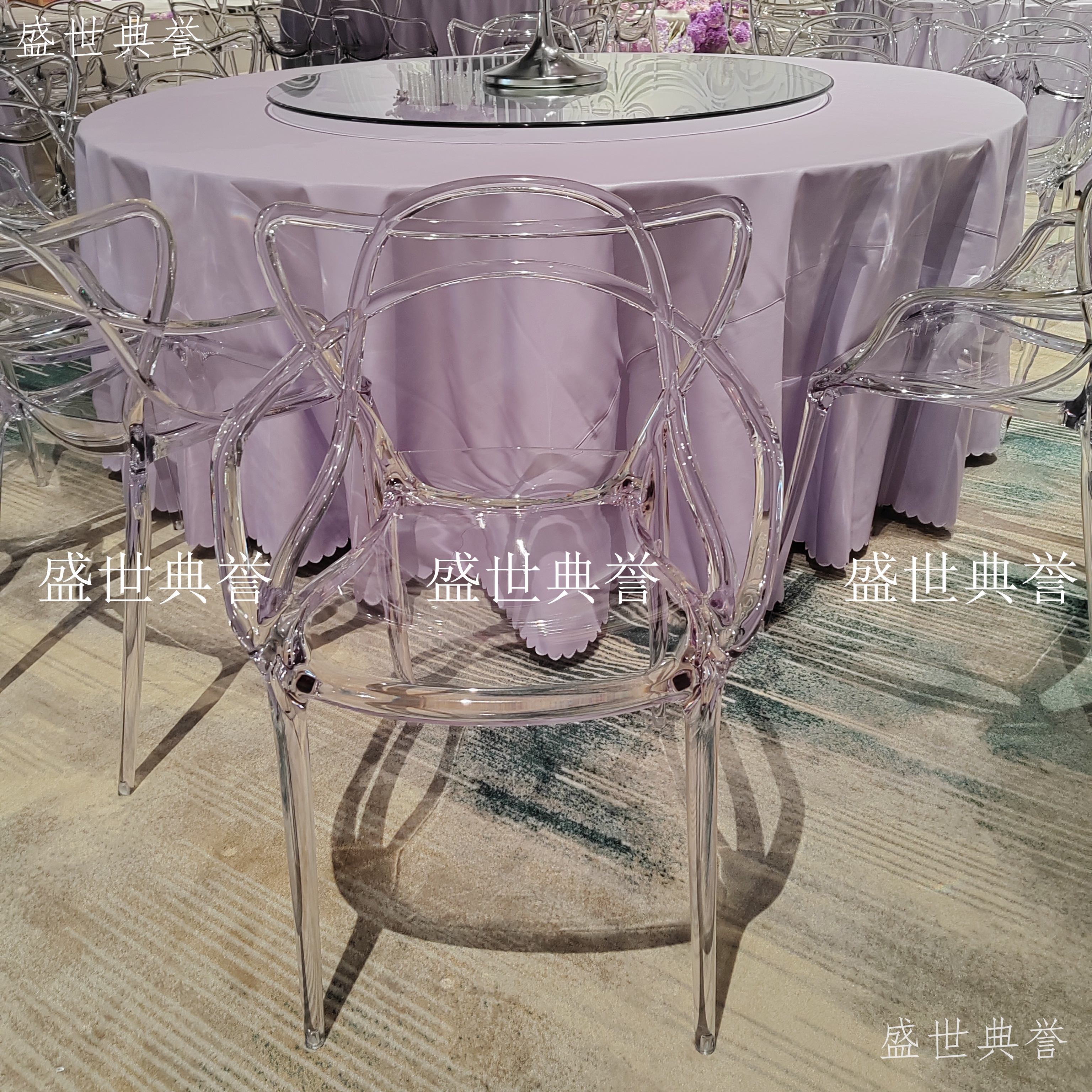 深圳厂家直销户外婚礼亚克力水晶椅酒店婚宴透明椅主题婚礼猫耳椅