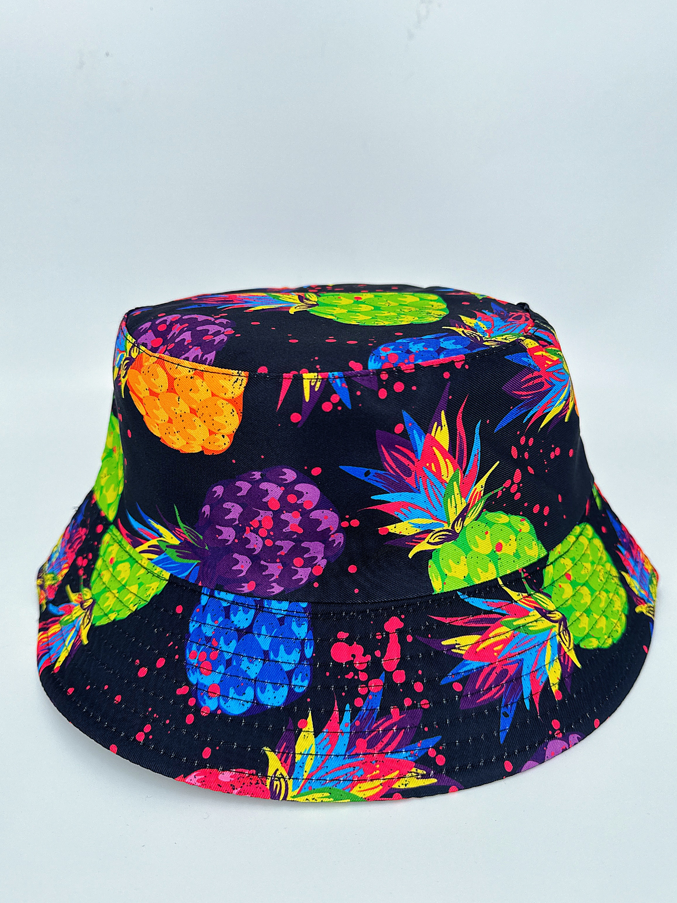 Spring and summer new fruit pineapple tropical seaside style, double-sided fisherman's hat for both men and women, fashionable and versatile, outdoor sun protection, cool and portable hat, adult style Application Scenario