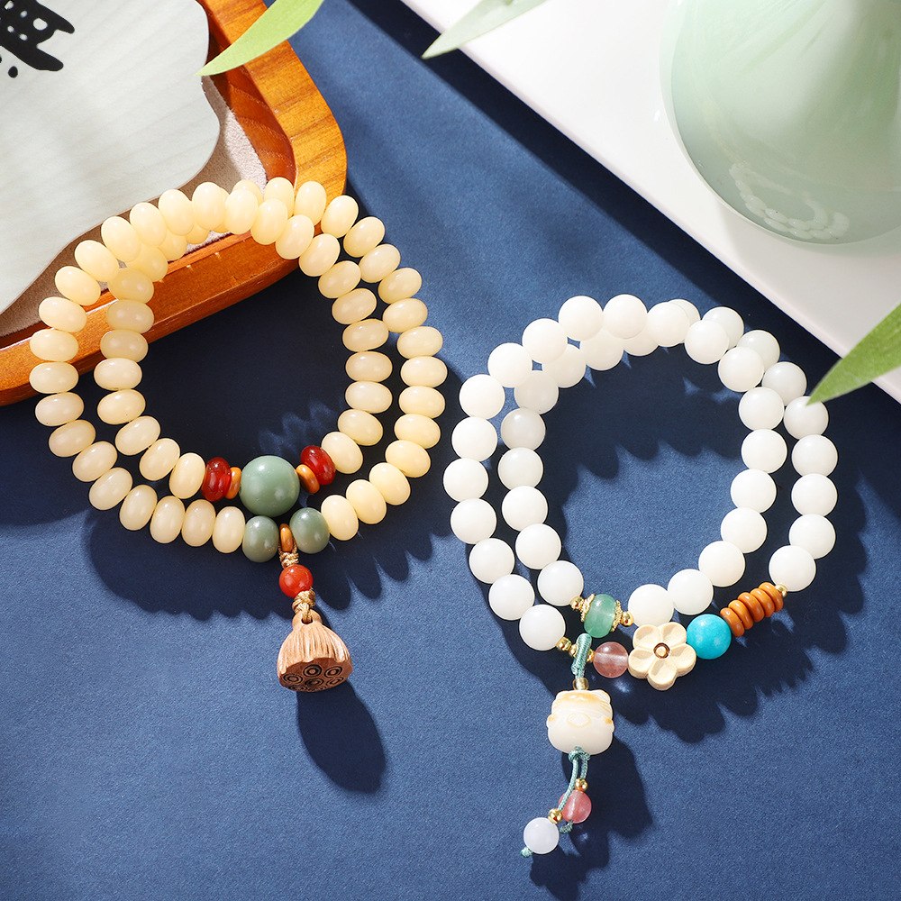 手串/水晶手串/沉香手串/琉璃手串/文玩产品图