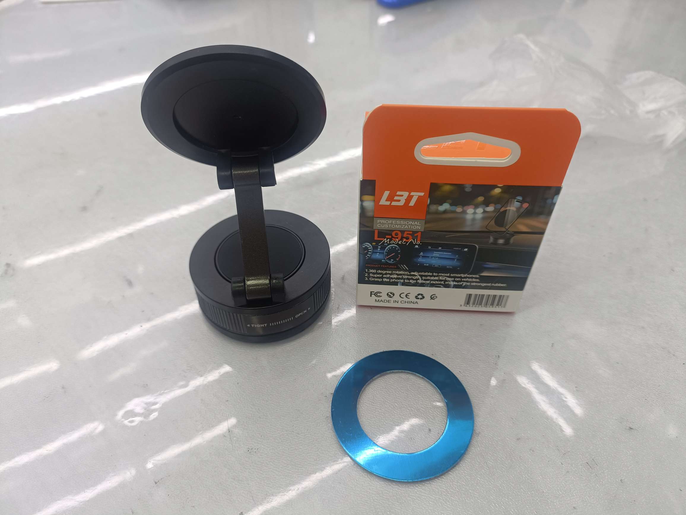真空吸盘带胶底磁吸手机支架 真空吸盘车载磁吸支架 镂空圆形/圆形 车载导航支架车载手机支架详情图12