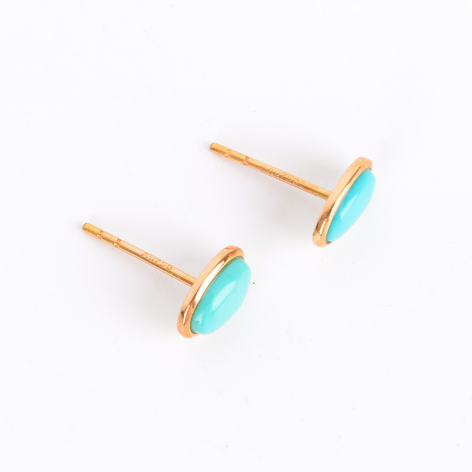 Retro and simple resin oval geometric gold needle stud earrings, European and American personality, simple style, high-end feel, niche stud earrings for women