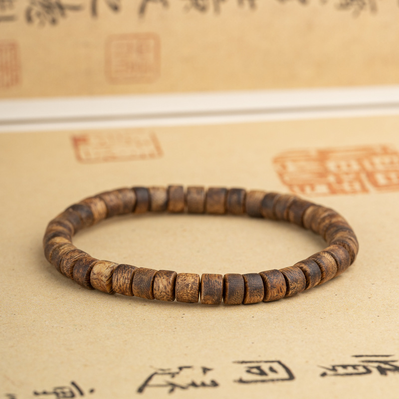 Hainan Yingge Green Agarwood casual bucket Bead single-loop bracelet, men's and women's cultural play Buddhist prayer beads and prayer beads bracelet details Picture