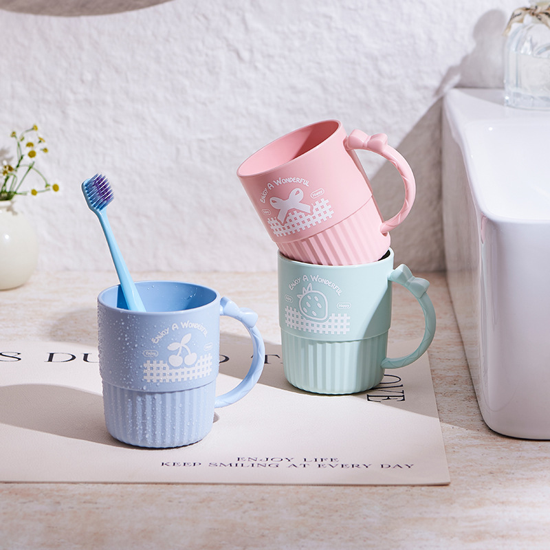 M04-7160 Korean-style striped mouthwash cup, creative cartoon household brushing cup, household student washbasin cup