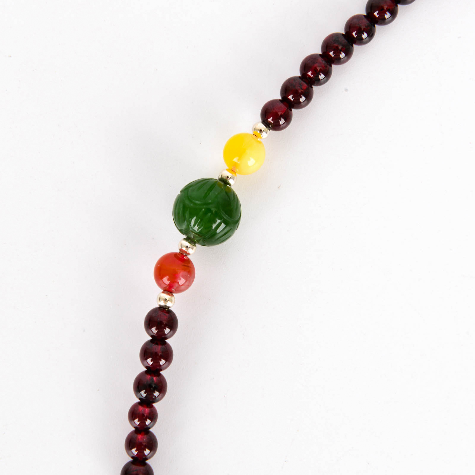 Garnet bracelet for women, a niche design on Instagram, original DIY multi-ring, full-body, wine-red natural garnet bracelet Application Scenario