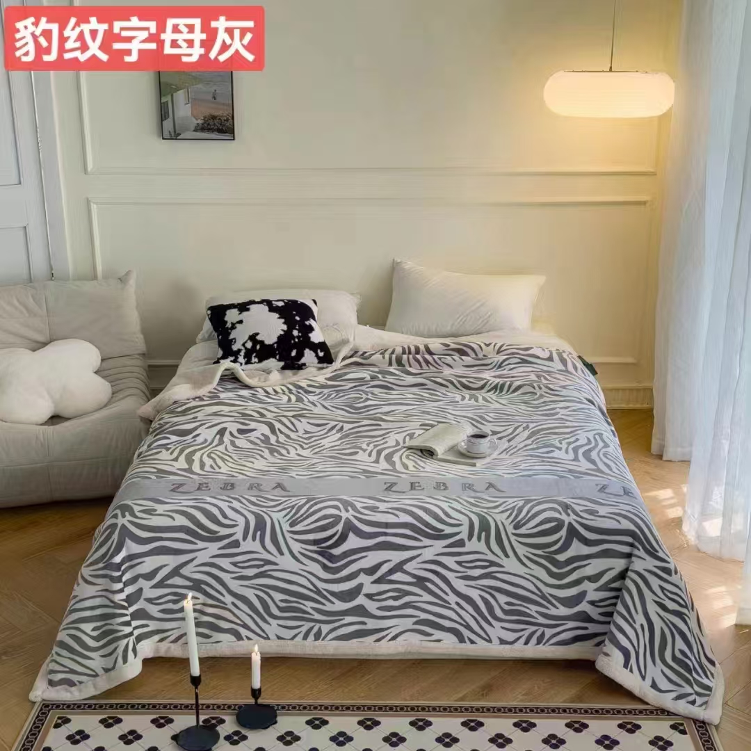 New 2026 snow cotton velvet blanket, thickened composite anti-static cloud blanket, single-layer AB version, all-season multi-purpose craft blanket, gift blanket pic 11