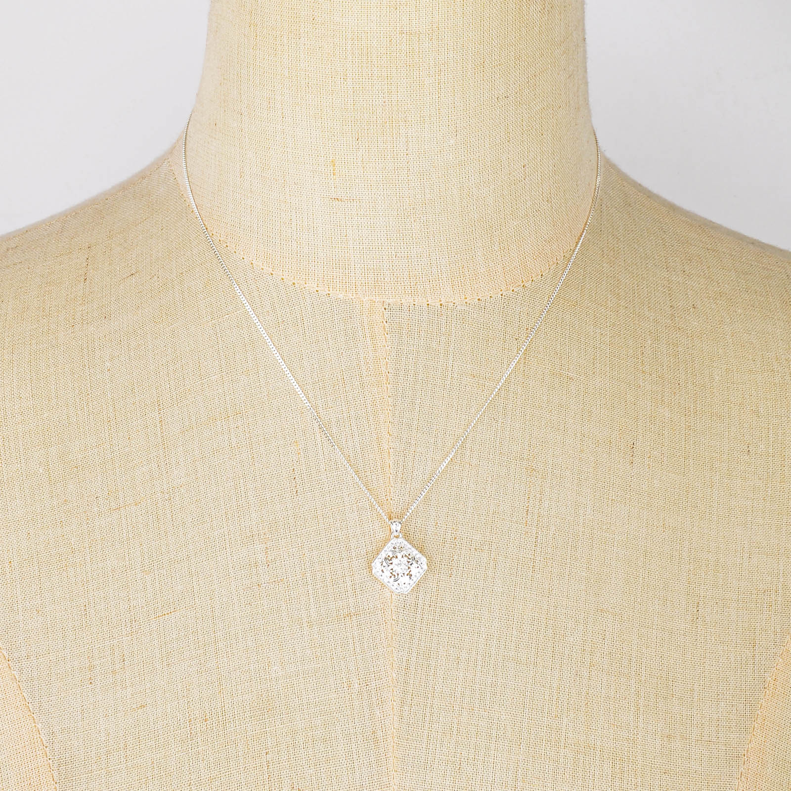  潮流不掉色圆珠抽拉扣项链女式钛钢镀18K金流苏项链手链首饰套装