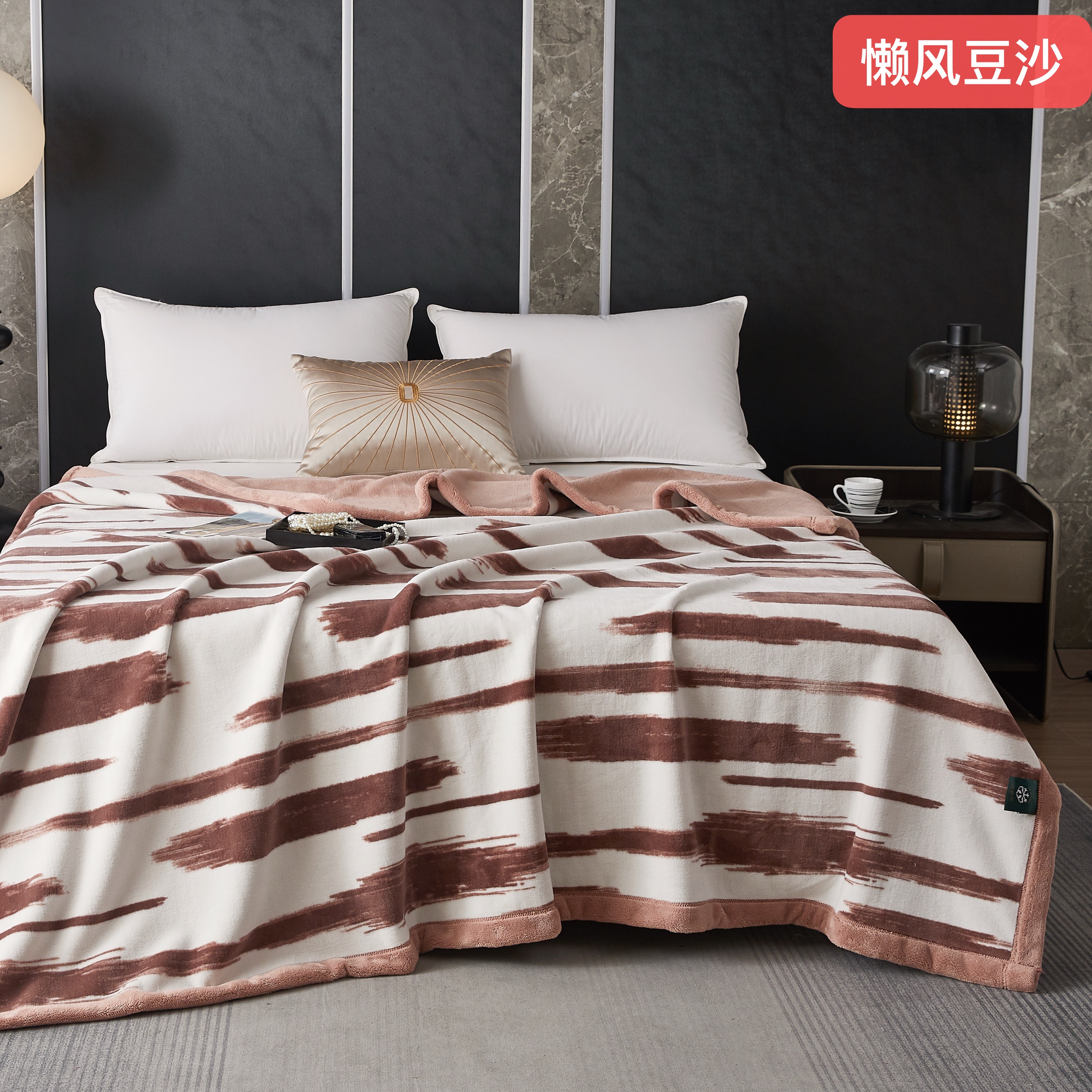 2025 New product snow cotton velvet blanket, thickened composite anti-static cloud blanket, single-layer AB version, all-season multi-purpose craft blanket, gift blanket Item Picture