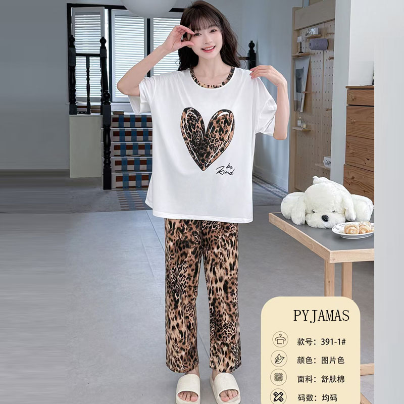 Women's home wear and pajamas for export, cotton-like comfortable PYJAMAS pullover, women's short-sleeved set, winter new home wear and pajamas for sale, wholesale in the Middle East