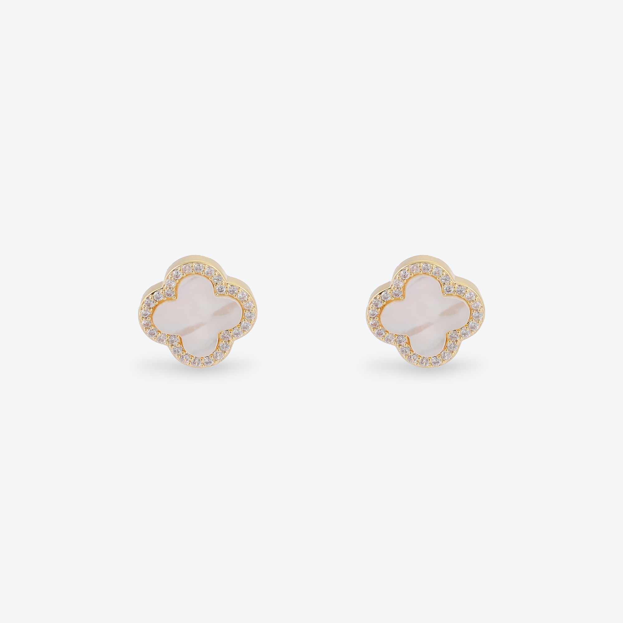 Xuhui brand exquisite and light luxury copper plated with real gold and set with zircon 925 silver needle four-leaf clover mother-of-pearl luxurious design fashionable stud earrings Item Picture