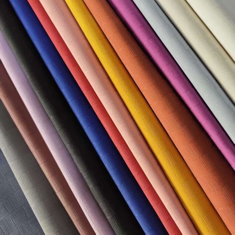 2025新款厂家直销现货环保拉毛底大方格子纹PVC箱包皮革包装材料详情4