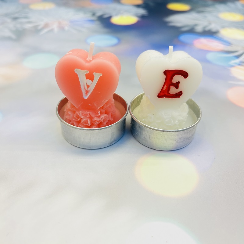 The best-selling LOVE scented letter holiday proposal smokeless soy scented candle on Instagram pic 6