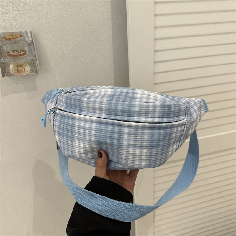 Cute new style Instagram corduroy, comfortable Japanese single-shoulder, sweet and versatile, school-style saddle bag, crossbody bag full figure