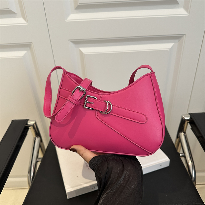 Cross-border fashionable underarm bag for women, Spring 2025 new model motorcycle bag, niche and simple commuting single-shoulder bag full figure