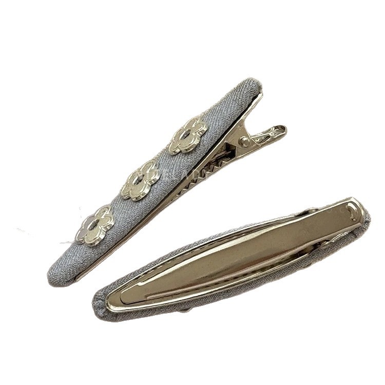 The silver mirror-like small flower hair clip with the same design sense as the Korean ONI is a new 2025 women's fringe fringe fringe hair accessory Item Picture