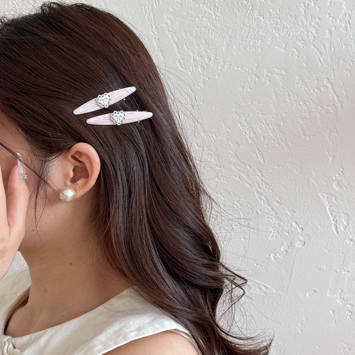 Pink, sweet, oiling, lace, heart-shaped hair clips, side clips, exquisite and high-end style, bangs, hair clips, hair accessories for girls Application Scenario