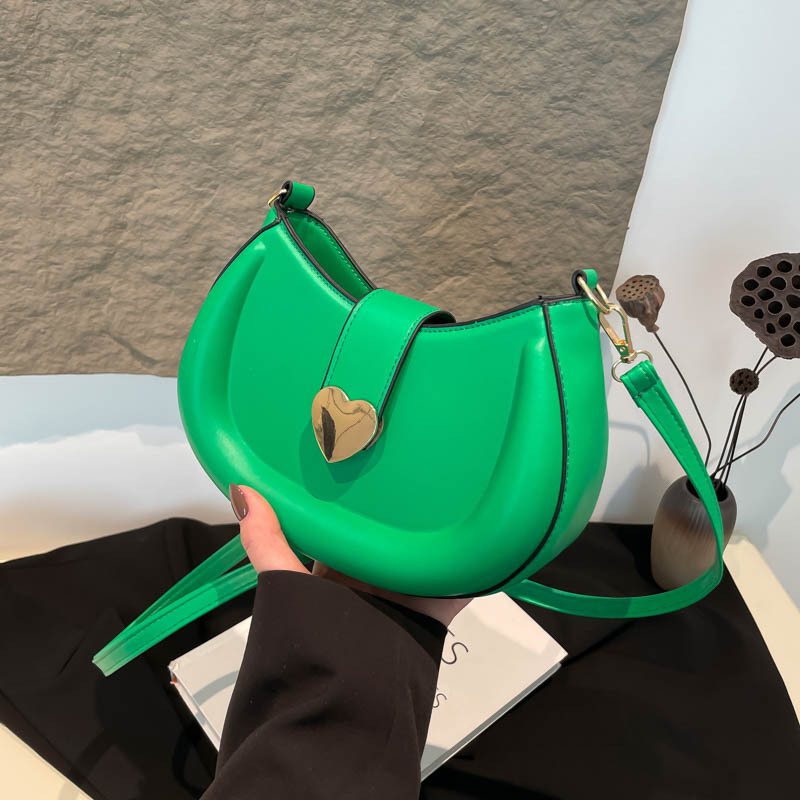 2025 New trendy, individualistic and stylish solid color texture small bag, women's small square bag, fashionable and casual single-shoulder bag full figure