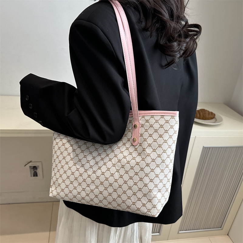 Commuting personalized large-capacity tote bag for women 2025 Spring New style, elegant and niche trendy single-shoulder bag for cross-border women Specification drawing