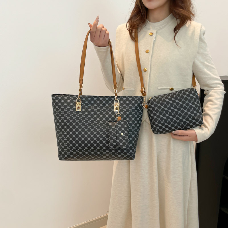 Large-capacity bag, personalized tote bag for women's commuting, 2025 new style, beautiful, niche and trendy single-shoulder bag, high-quality women's bag Specification drawing