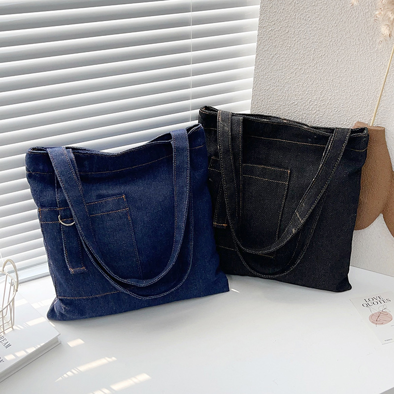 Cross-border retro denim bag, women's large-capacity single-shoulder hand-carry shopping bag, niche artistic casual and versatile tote bag Application Scenario