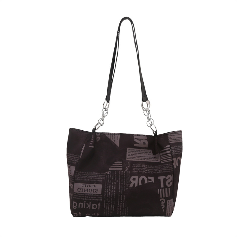 Trendy single-shoulder bag for women, Spring 2025 new fashion magazine print underarm bag, simple and individual casual tote bag Item Picture