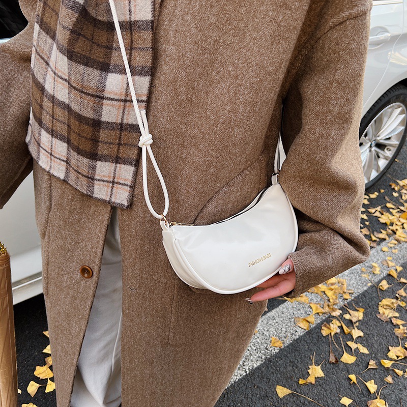 A niche design sense bag for women, a new spring/Summer 2025 versatile large-capacity single-shoulder crossbody bag for women to make dumplings details Picture